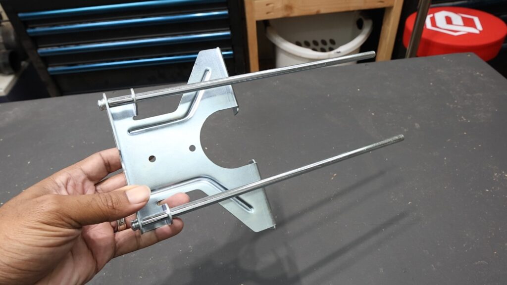 SKIL RT1322-00 router edge guide with clear dust port and plastic housing.