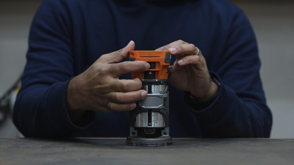 Power switch location on the Ridgid 18V cordless trim router